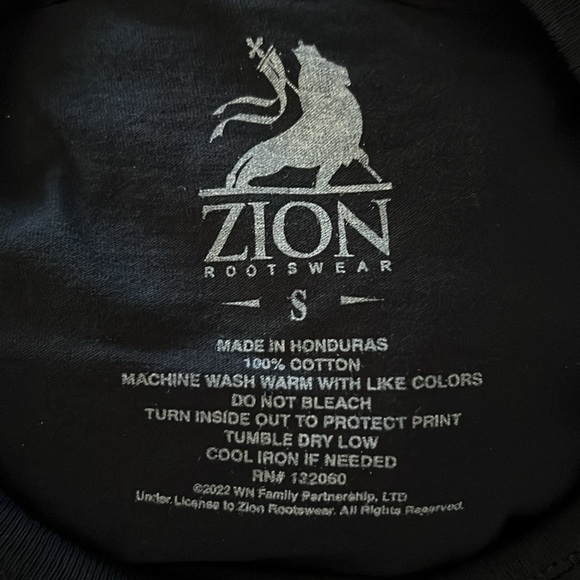 Men's Willie Nelson Graphic T-shirt S - Picture 2 of 2